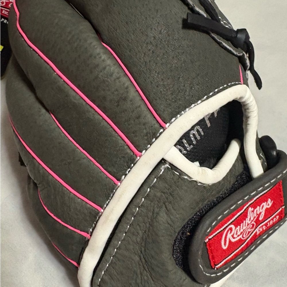 Rawlings Storm Softball Glove with Pink Trim - Picture 4 of 14